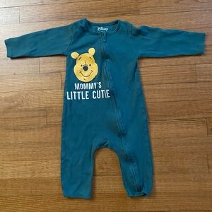 Baby infant sleeper zippie mommy’s cutie Disney green Footie w/ Winnie the Pooh